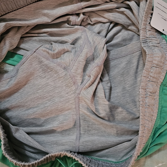 C9 by Champion Women's Green and Gray Breathable Inner Short Athletic Shorts XXL - Picture 2 of 9